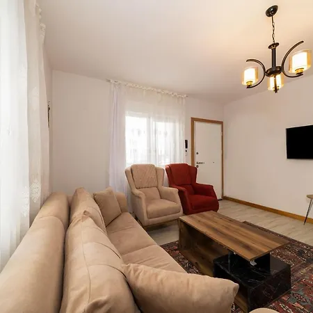 Lovely Apartment With Shared Pool In Konyaalti, Antalya Apartment